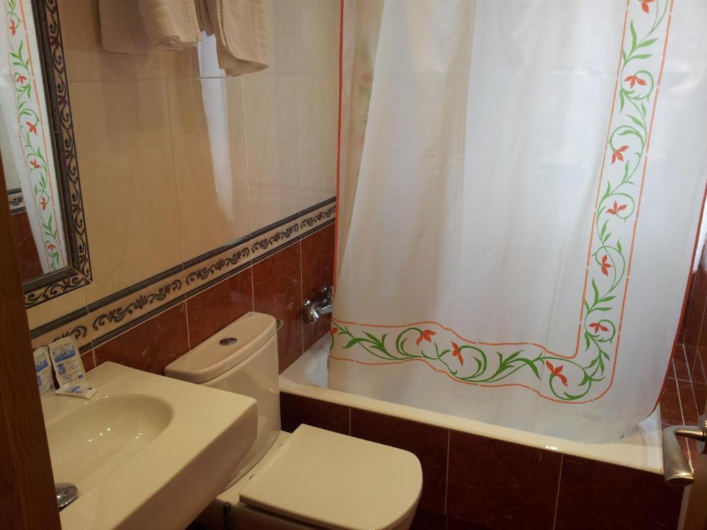 Hostal Rosi Laredo Værelse billede