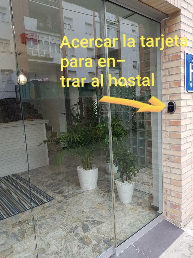 Hostal Rosi Laredo Eksteriør billede